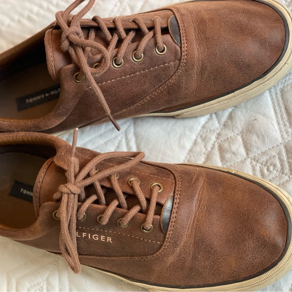 Tommy Hilfiger Brown Boat Shoes - Picture 6 of 9